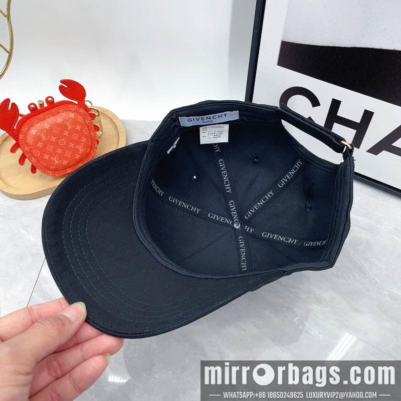 Givenchy Hat dx09