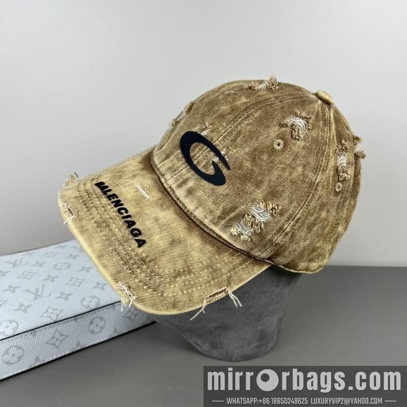 Balenciaga Hat dx30