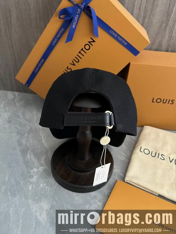 LV Hat dxn09