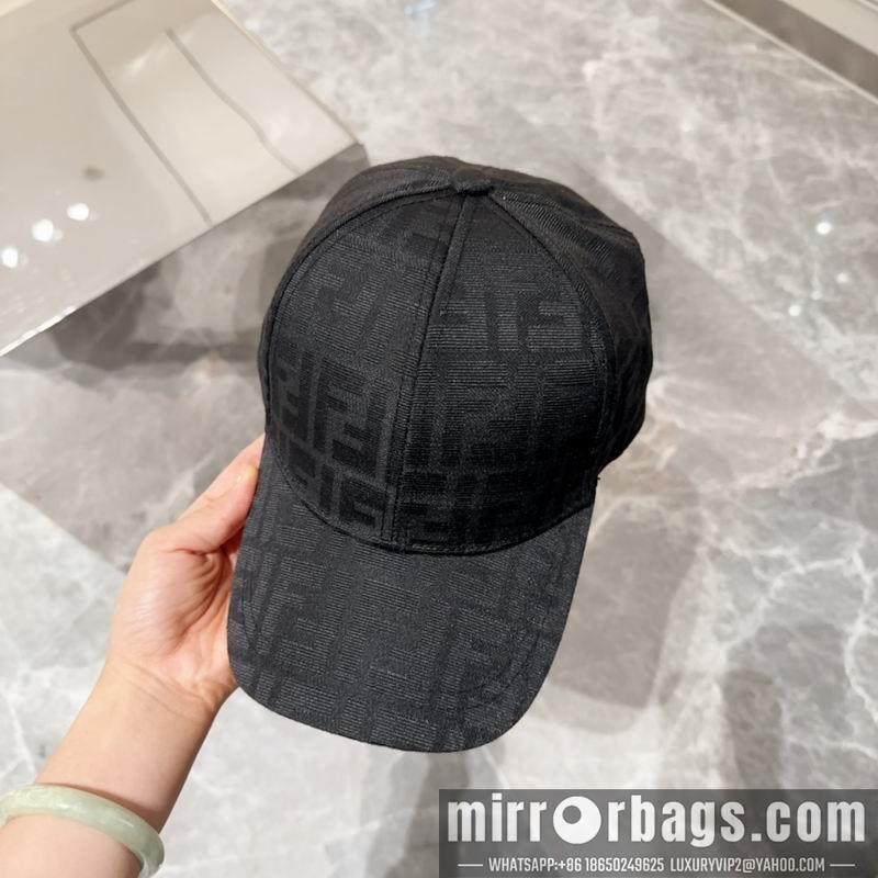 Fendi Hat dx28