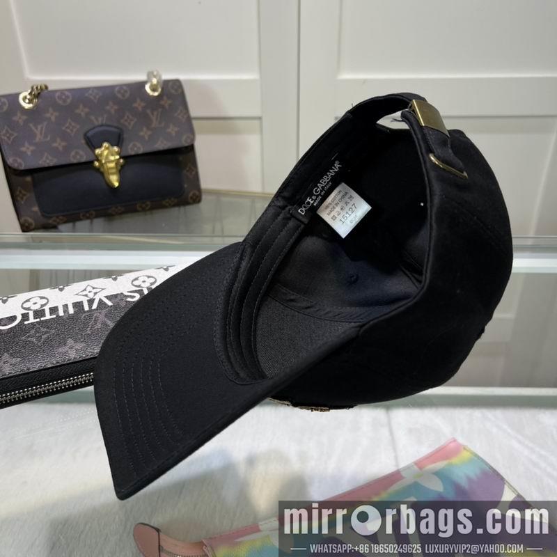 DG Hat dx02