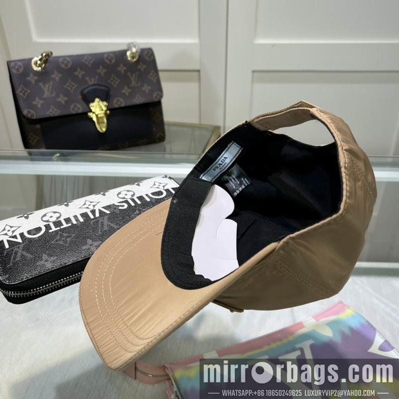 Prada Hat dx10