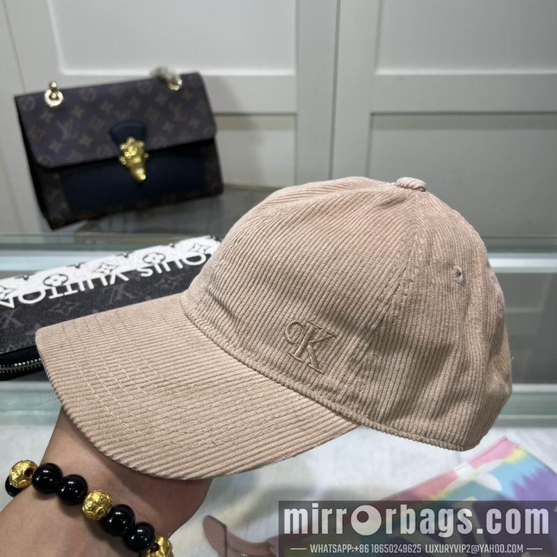 CK Hat dx26