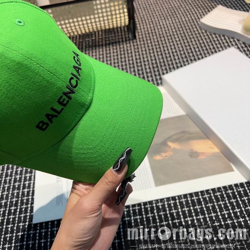 Balenciaga Hat dx07
