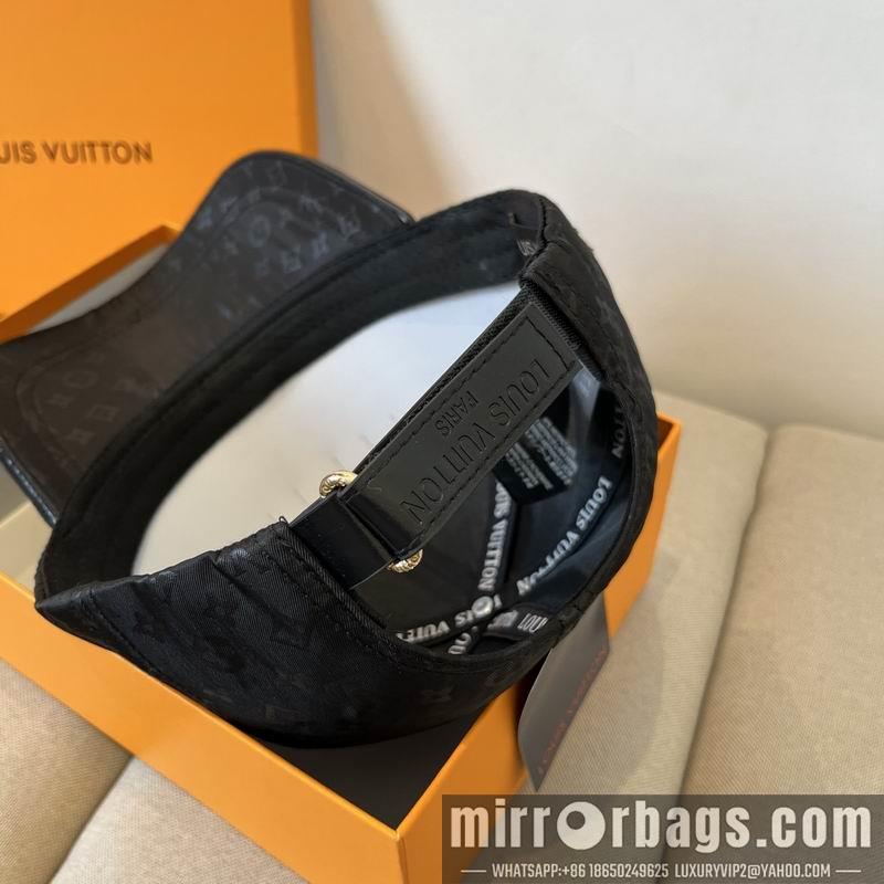 LV Hat dx67