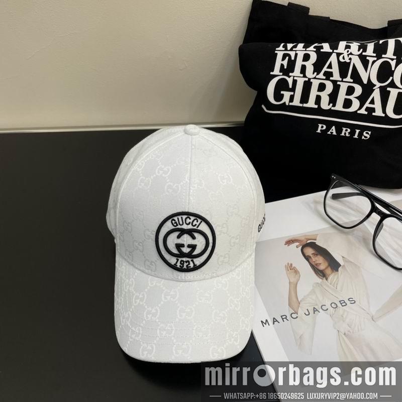 Gucci Hat dx30