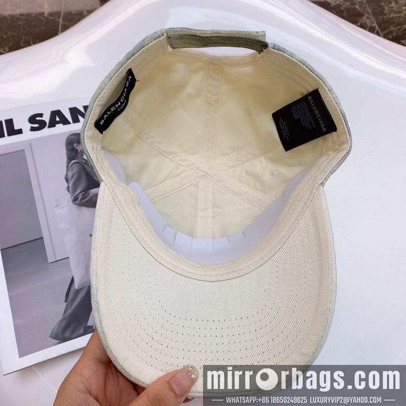 Balenciaga Hat 041702
