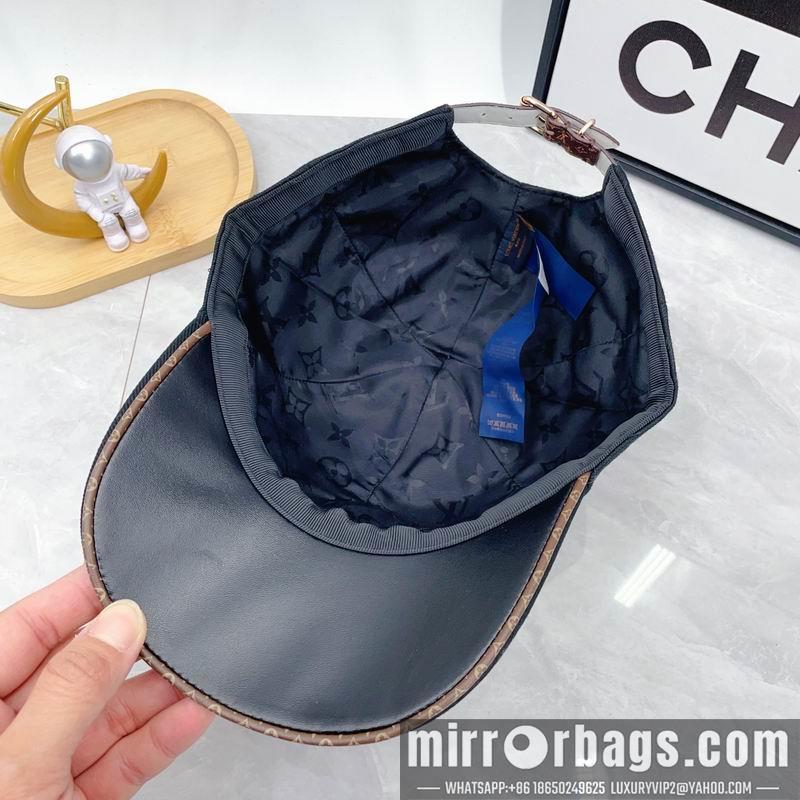 LV Hat dx160