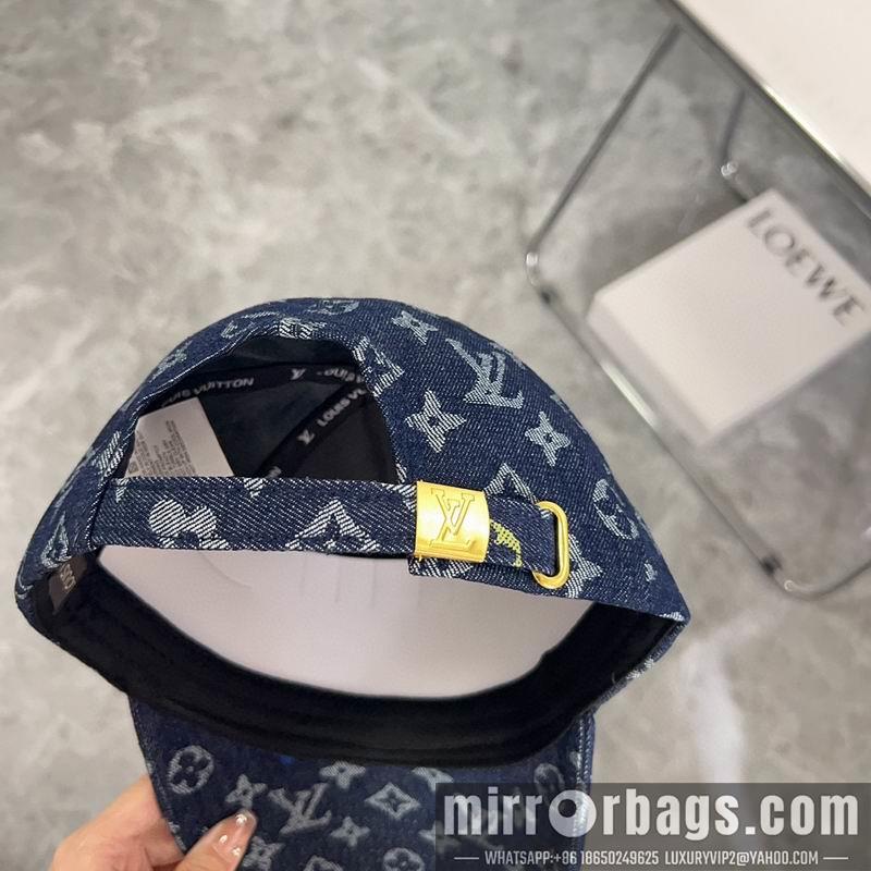 LV Hat 082604