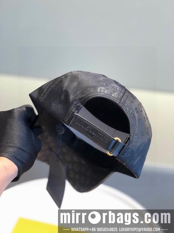 LV Hat 071203