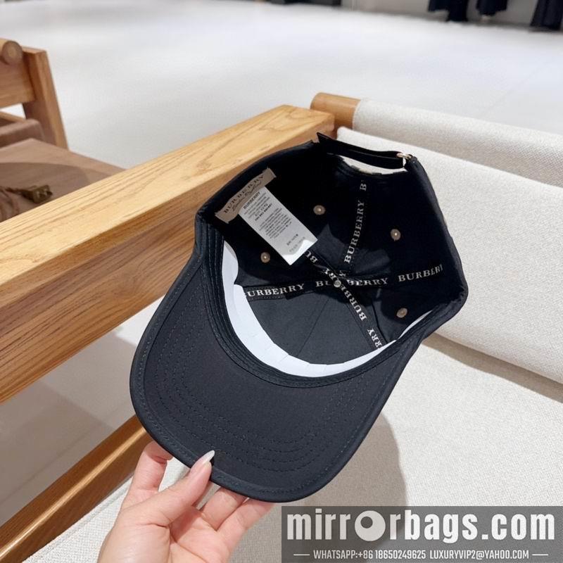 Burberry Hat dx09