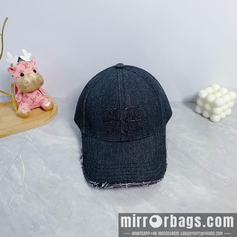Miumiu Hat dx38
