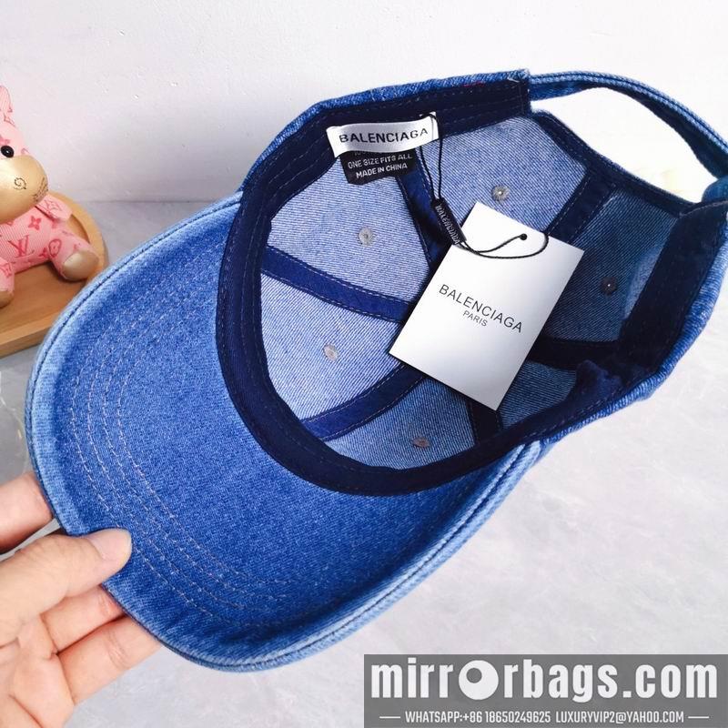 Balenciaga Hat dx33