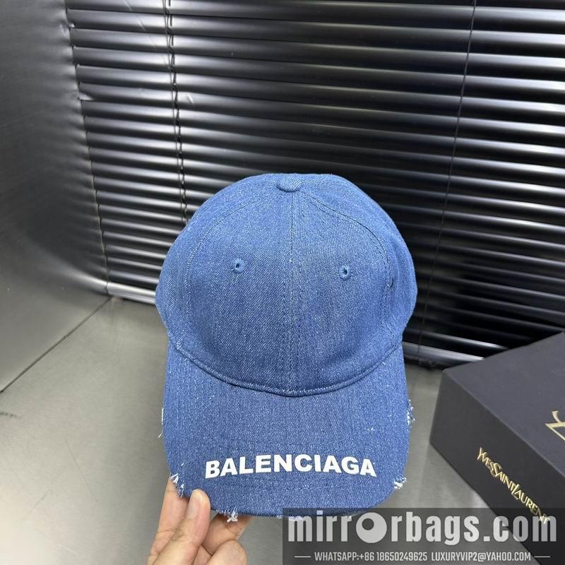 Balenciaga Hat dx21