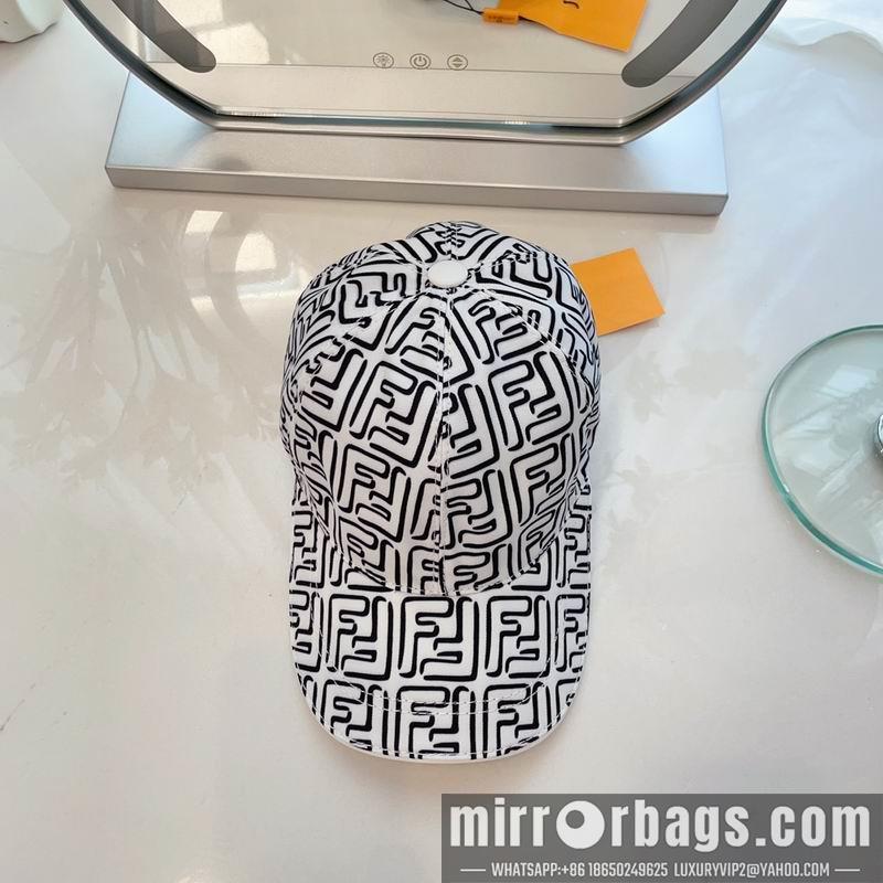 Fendi Hat dx58