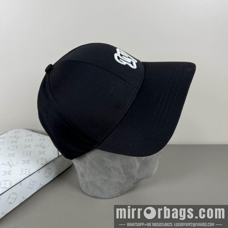 LV Hat dx16