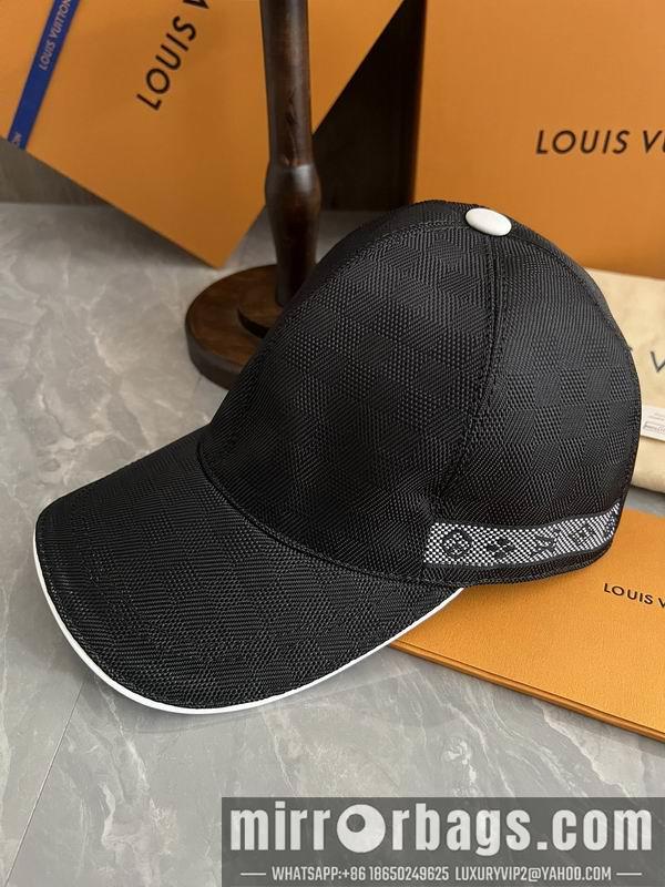 LV Hat dx05