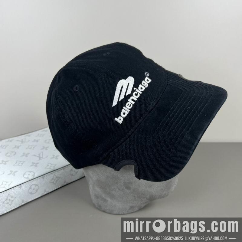 Balenciaga Hat dx28