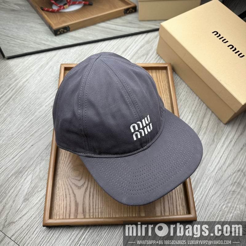 Miumiu Hat dx62