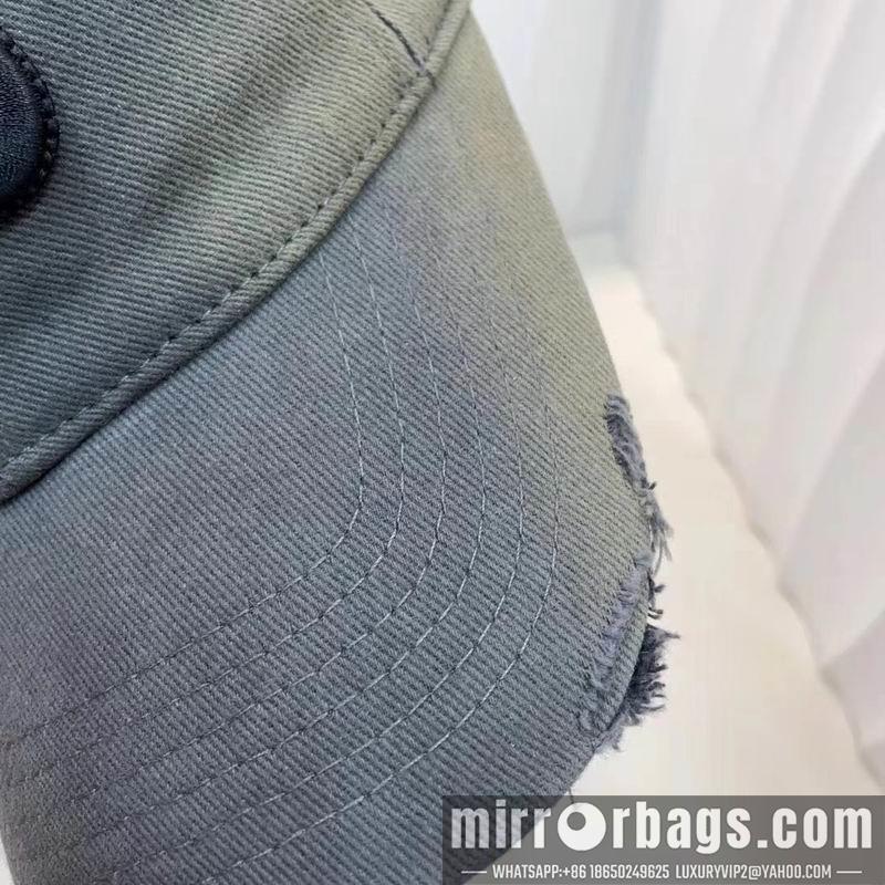 Miumiu Hat dx21