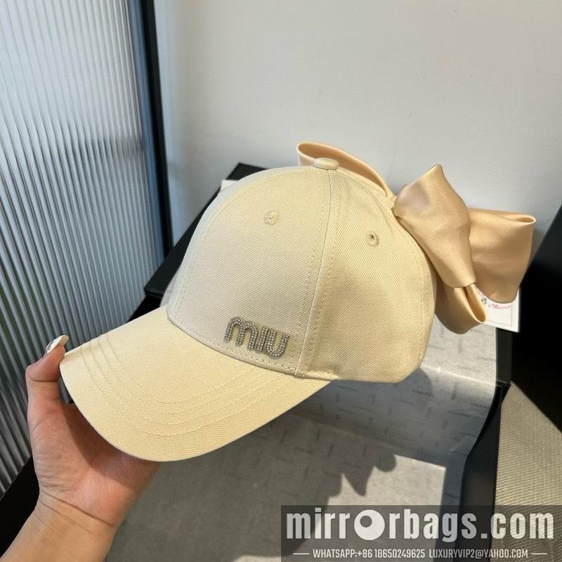 Miumiu Hat dx06