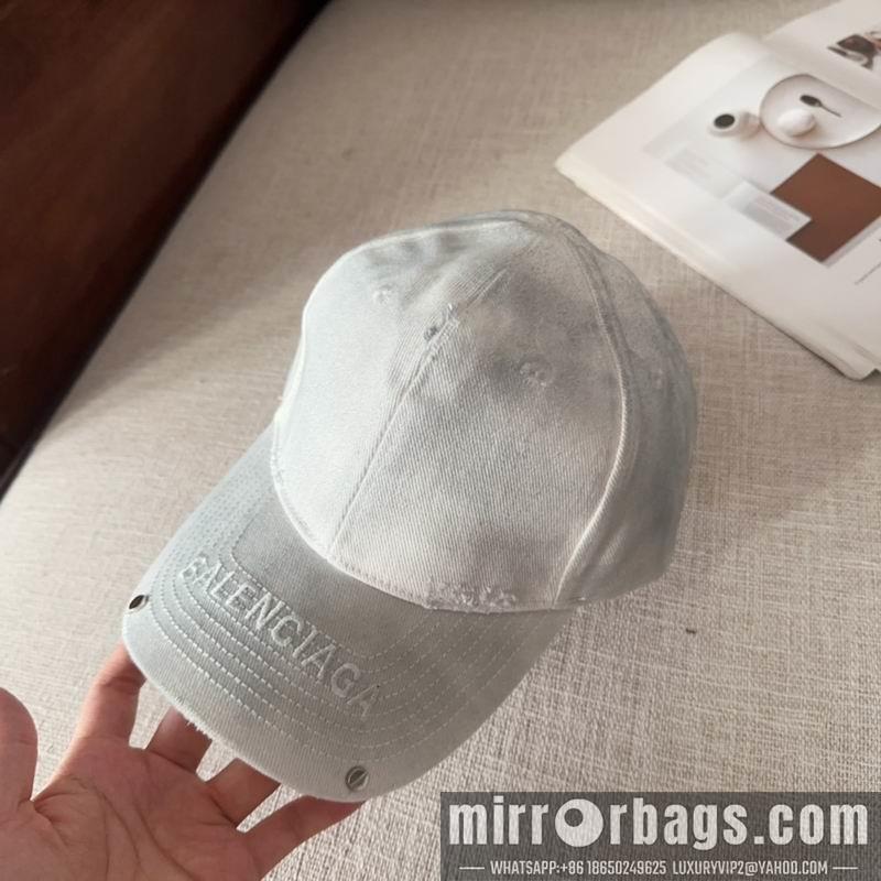 Balenciaga Hat dx23