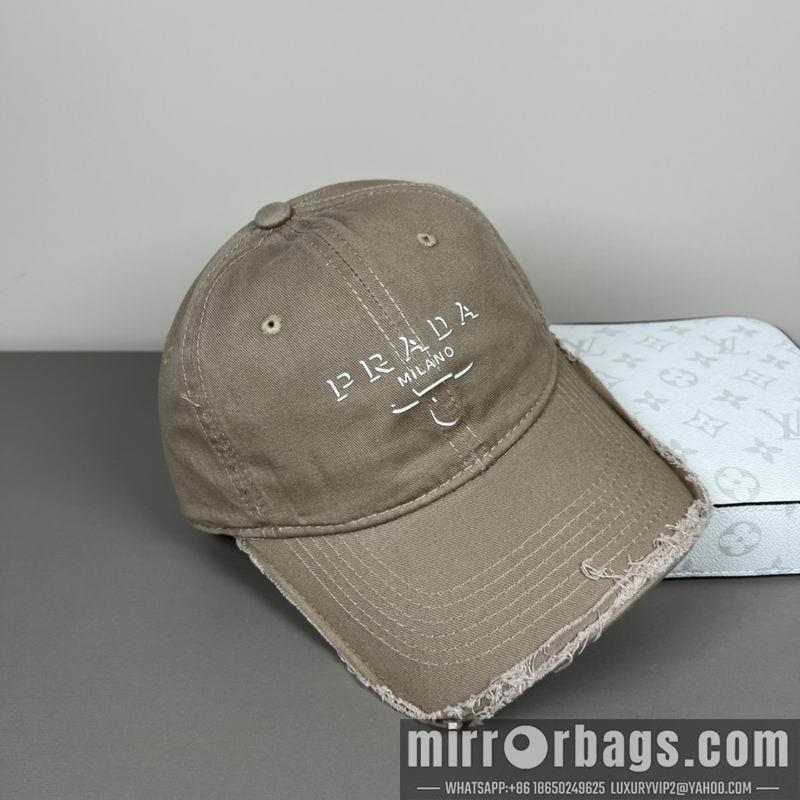 Prada Hat dx30