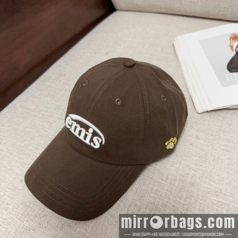 Emis Hat dx05