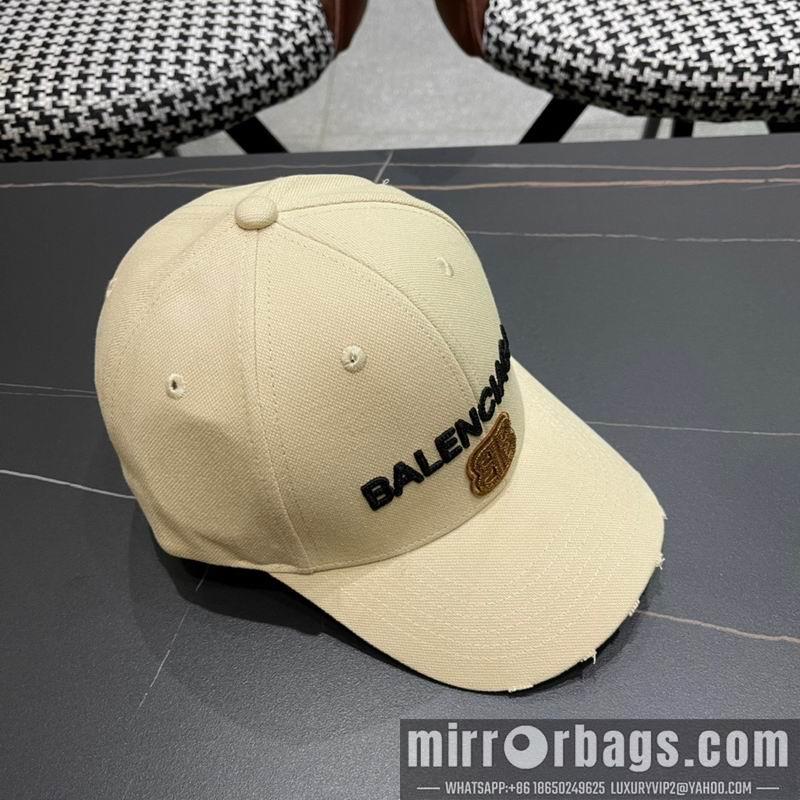 Balenciaga Hat 072202