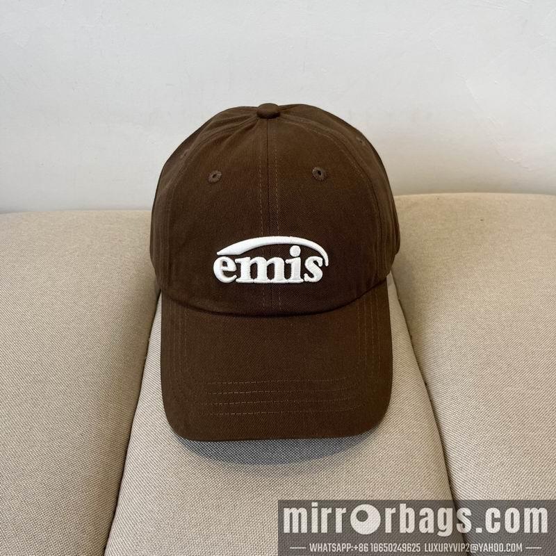 Emis Hat dx08