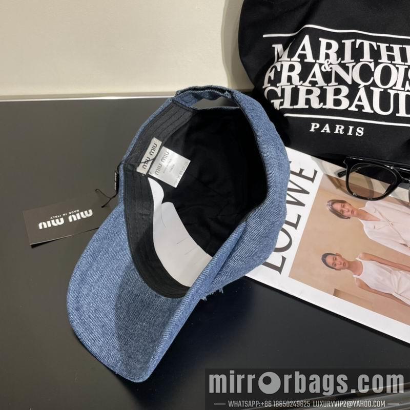 MiuMiu Hat 042702