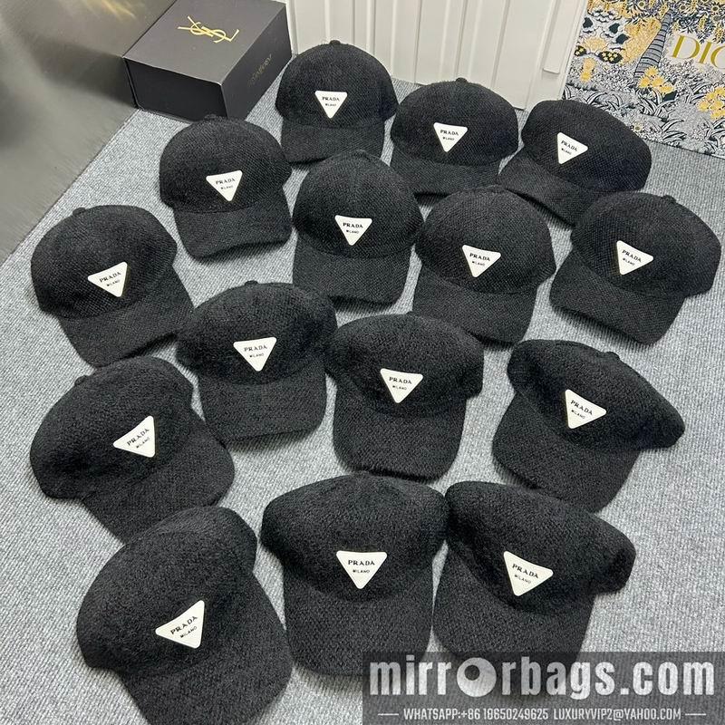 Prada Hat dx60