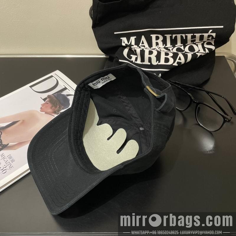 Miumiu Hat dx27