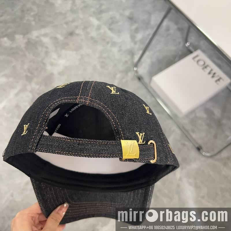 LV Hat 082605