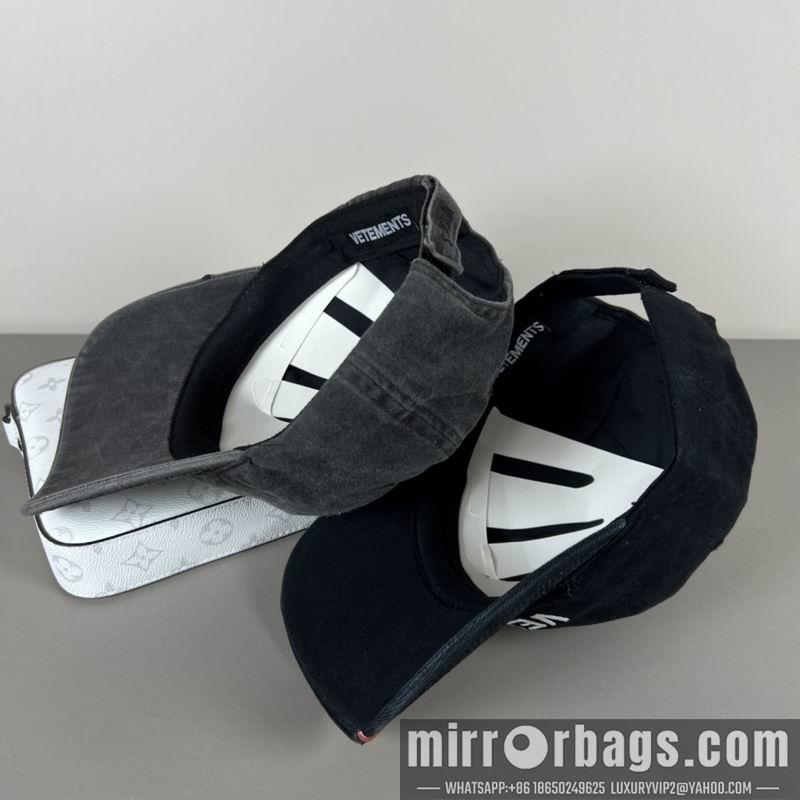 Vetements Hat dx01