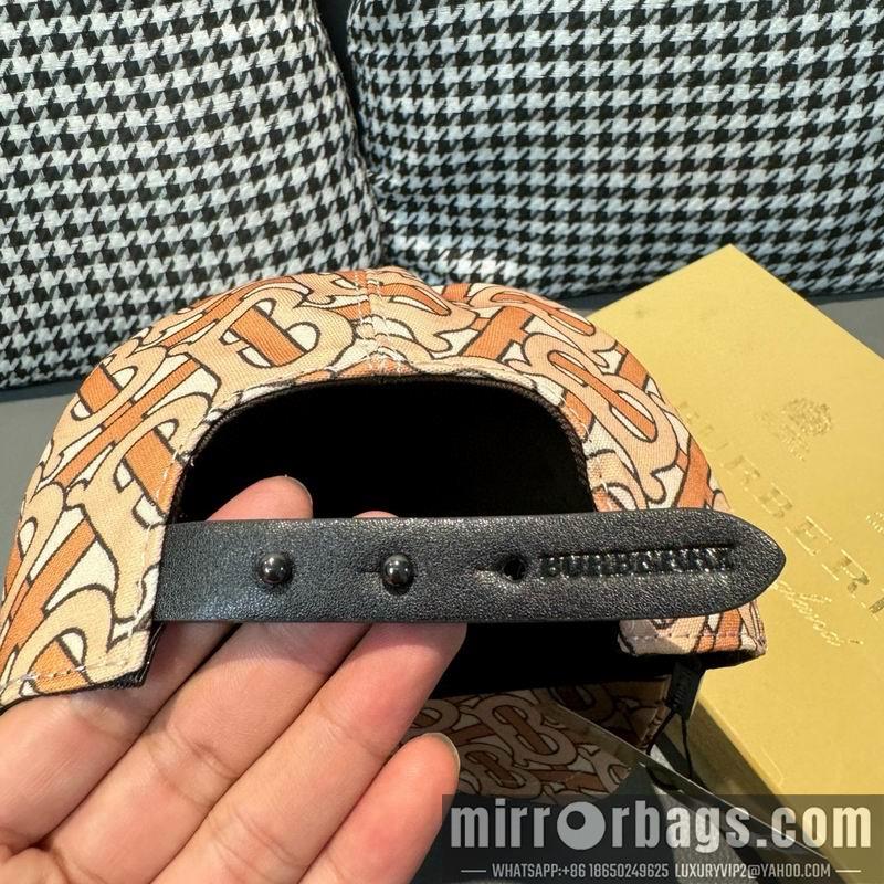 Burberry Hat dx30