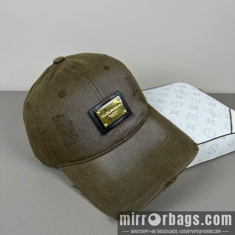 DG Hat dx21