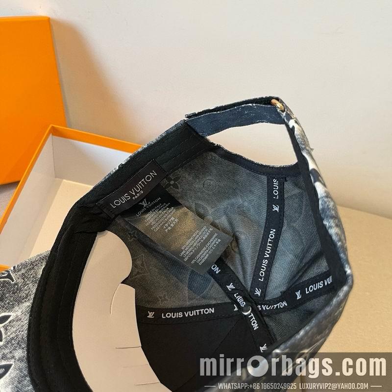 LV Hat dx35