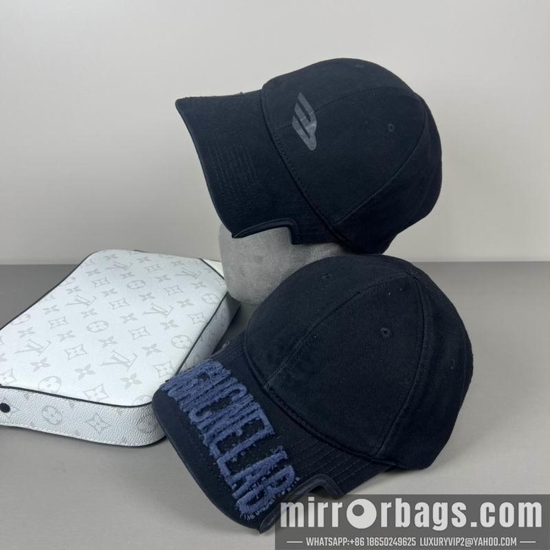 Balenciaga Hat 021006