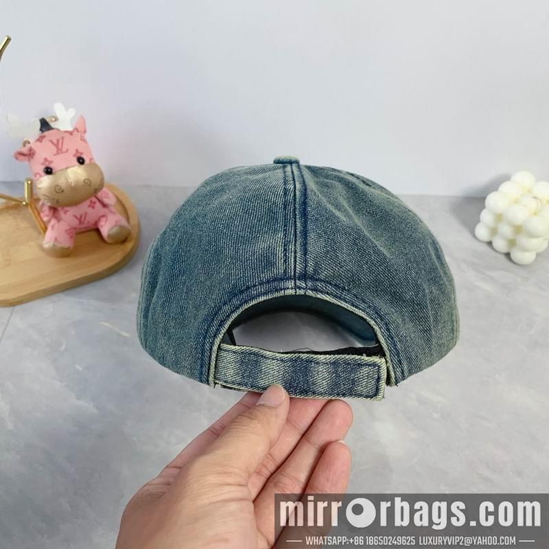 Balenciaga Hat dx79