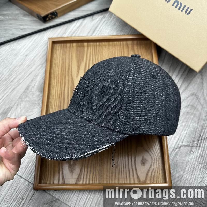Miumiu Hat dx63