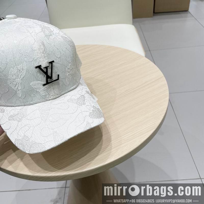 LV Hat 041402
