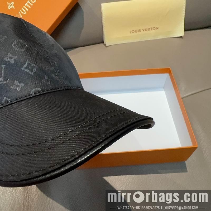 LV Hat dx164