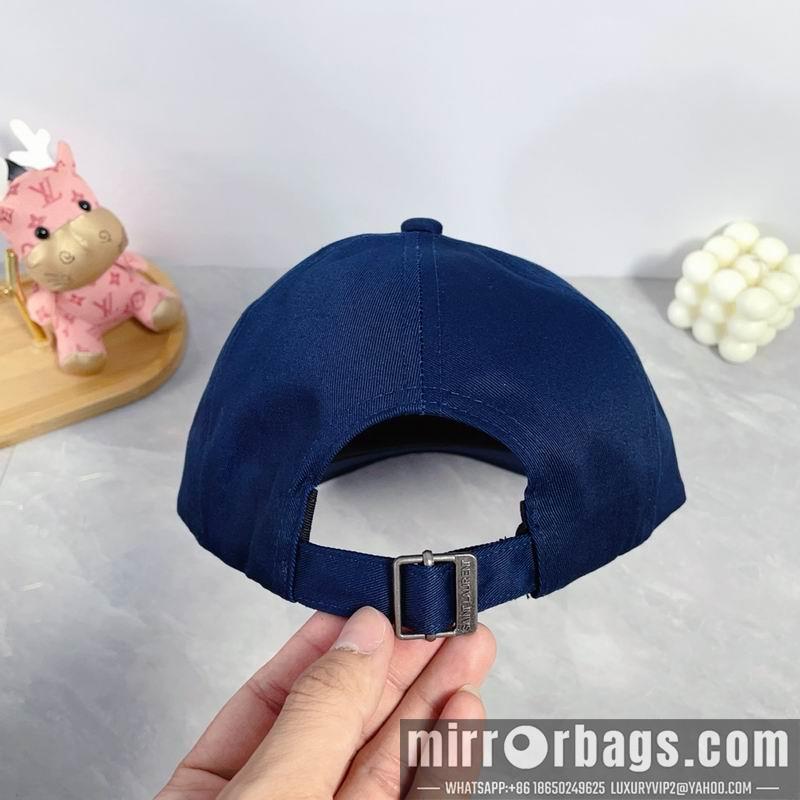 YSL Hat dx20