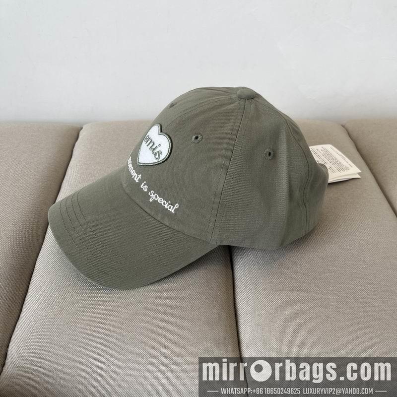 Emis Hat dx07