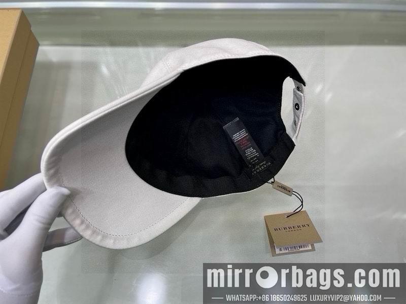 Burberry Hat 083001