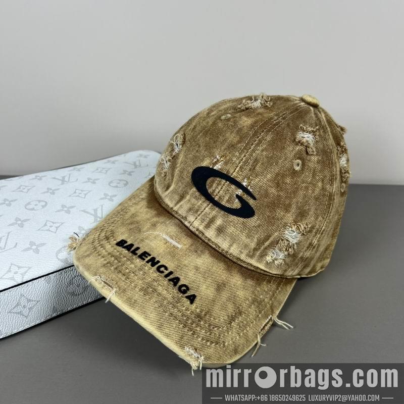 Balenciaga Hat dx30