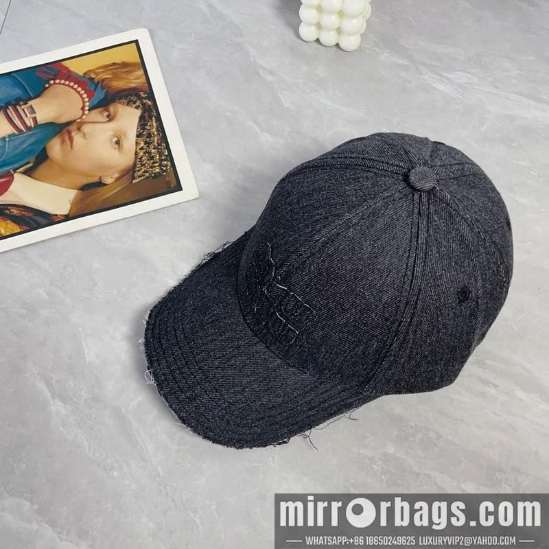 Miumiu Hat dx38