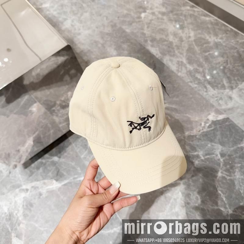 Arcteryx Hat dx11
