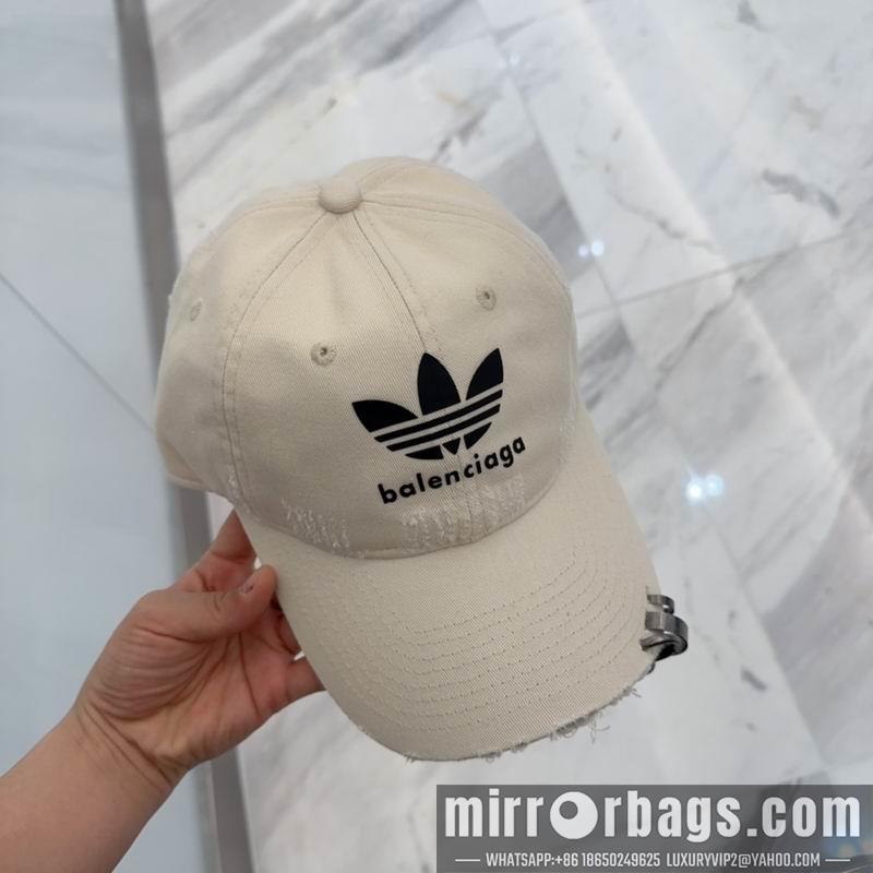 Balenciaga Hat dx78